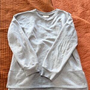 Universal Thread Heather Gray Crewneck Top